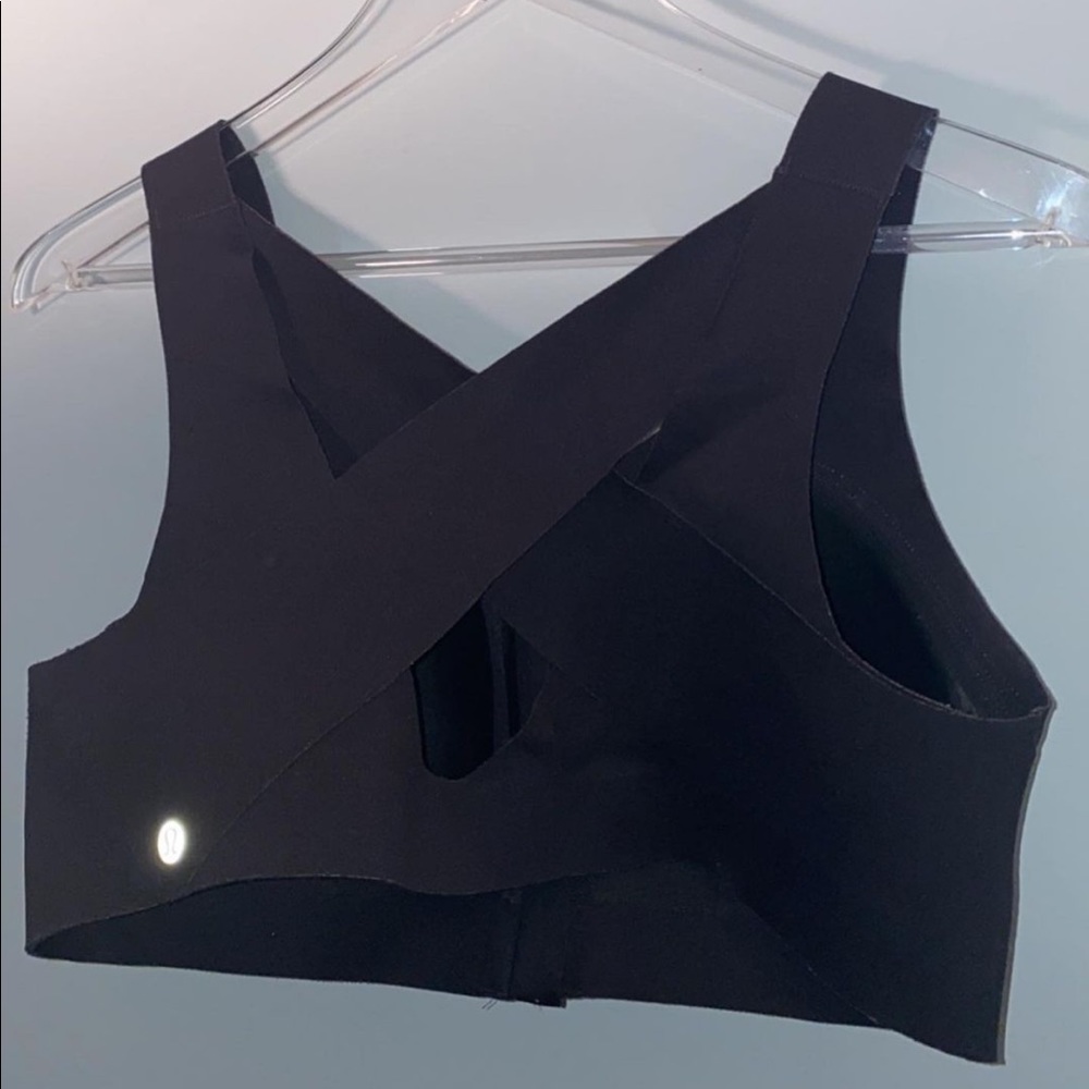 Lululemon zip front sports bra 38C